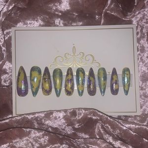 Easter egg vibez- 10ct Almond set